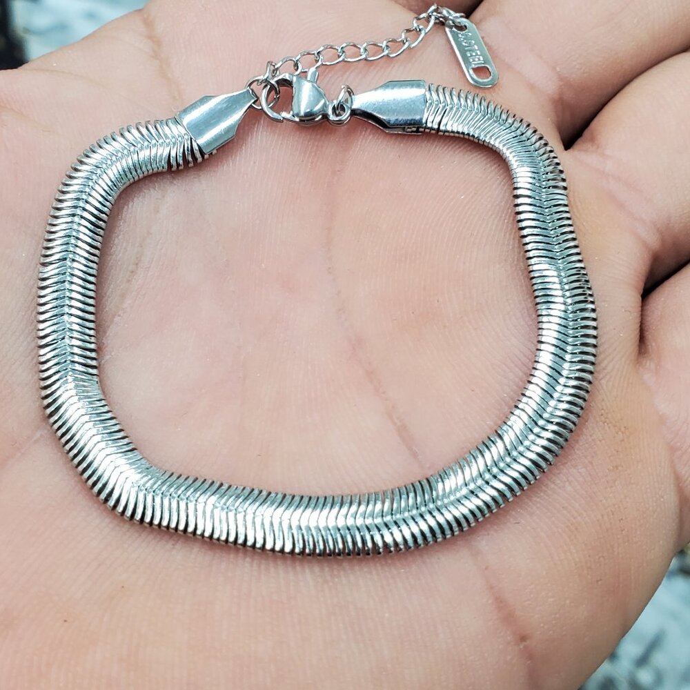 Silver bracelet for woman's